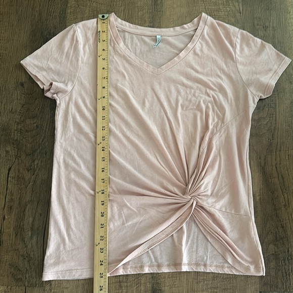 Z supply light Blush Pink V-neck Top Size Large - Picture 4 of 7
